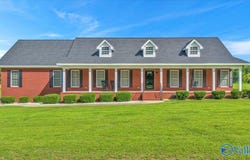 211 Dilbeck Road, Rainsville, AL 35986
