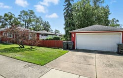 725 E 161st Street, South Holland, IL 60473