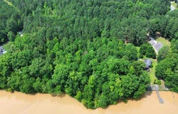 412 Eagles Harbor Dr, Hodges, SC 29653