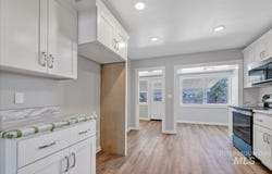 414 Yakima Ave, Filer, ID 83328