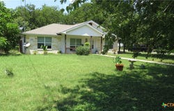 1209 E Avenue F, Lampasas, TX 76550