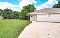 200 Honey Bee Drive, Joshua, TX 76058