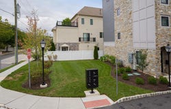 6 SAMANTHA WAY, DEVON, PA 19333