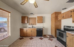 924 E GRANADA Avenue, Apache Junction, AZ 85119