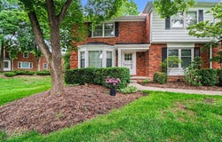 7 Barbour Lane, Bloomfield Hills, MI 48304
