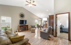 4156 Mourning Dove Drive, Waterloo, IA 50702