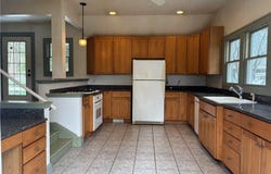 1038 N Hametown Road, Akron, OH 44333
