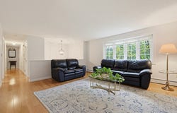 49 Stonybrook Dr, Holliston, MA 01746