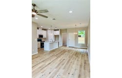 501 West Tenth Street, Hearne, TX 77859