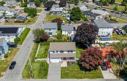 37 Luke St, New Bedford, MA 02740