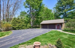 841 Dennison Dr, Southbridge, MA 01550