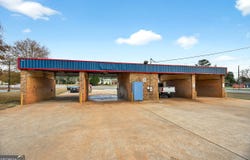 1706 S Broad Avenue, Lanett, AL 36863