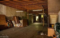 E 115 Broadway St, Lenoir City, TN 37771
