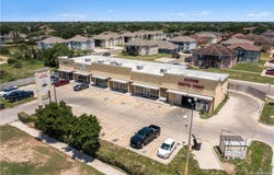 2115 E Main Avenue, Alton, TX 78573