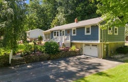 18 Fox Hollow Ct, Vernon Twp., NJ 07462-3502