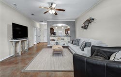 3338 Lieutenant Avenue, College Station, TX 77845-6174