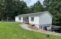 318 Walter Hollow Road, Claysburg, PA 16625