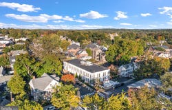 70 W OAKLAND AVENUE, DOYLESTOWN, PA 18901