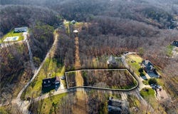 105 Colonial Drive, Scott Depot, WV 25560