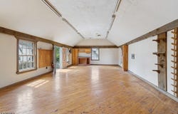 25 Vanderveer Ave, Somerville Boro, NJ 08876-2506
