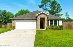 3301 N 7th Street, Ocean Springs, MS 39564