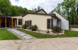 154 Strawberry Rd, St. Albans, WV 25177