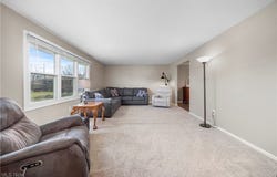 3940 Valleyview Drive, Lorain, OH 44053
