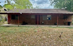 805 Continental Drive, Three Rivers, TX 78071