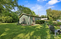 32 Roberts Street, Fletcher, NC 28732