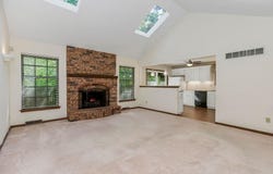 5004 S Kendall Drive, Independence, MO 64055