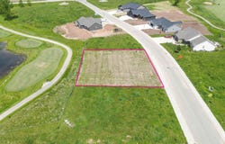 224 KERRIGAN Drive, WRIGHTSTOWN, WI 54180