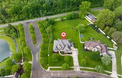 574 Byberry Drive NE, Hartville, OH 44632