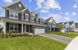 104 Piper Glen Avenue, Oswego, IL 60543