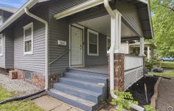1237 SW MacVicar AVE, Topeka, KS 66604