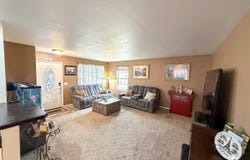 1735 Rivers Edge Dr, Minot, ND 58701