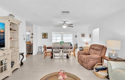 1001 SW 3rd Way, Boynton Beach, FL 33426