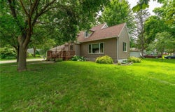 702 9th Avenue S, Saint James, MN 56081