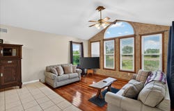 5569 S Corey Road, Perry, MI 48872
