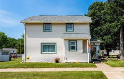 118 W Birch Street, Chippewa Falls, WI 54729
