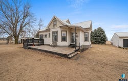 300 W Industrial Rd, Wentworth, SD 57075