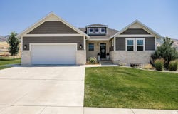 84 N 820 E, Hyde Park, UT 84318