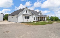 688 Pleasant Run Road, Crawford, TX 76638