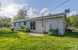 19220 Diamond Road, Lebanon, MO 65536