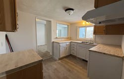 313 E CENTER Street, SHAWANO, WI 54166-2411