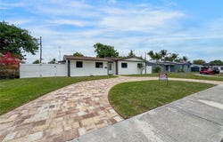 1121 NW 200th St, Miami Gardens, FL 33169