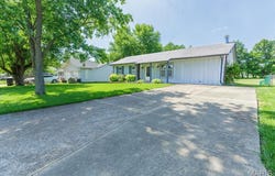 912 Warren Avenue, Warrenton, MO 63383
