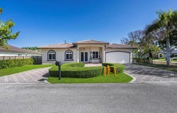 9201 SW 170th Ln, Palmetto Bay, FL 33157