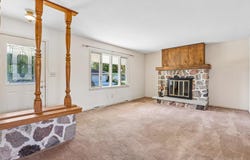 420 Sonya Dr, Waukesha, WI 53188