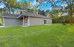 700 St. Charles Street, Holden, MO 64040
