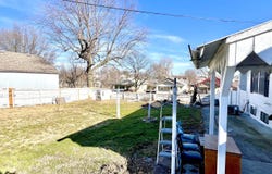 212 N Central Avenue, Monett, MO 65708